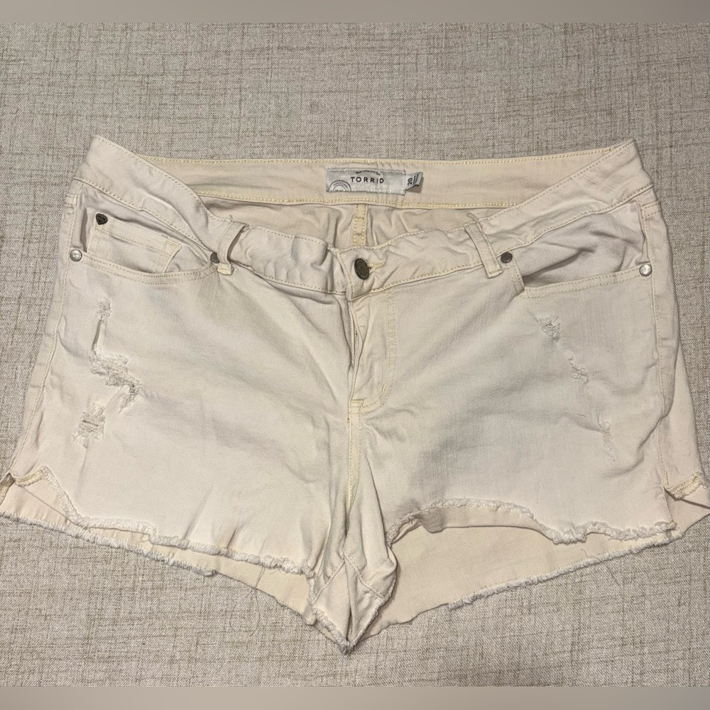 Torrid Cream Jean Shorts Distressed Raw Hem